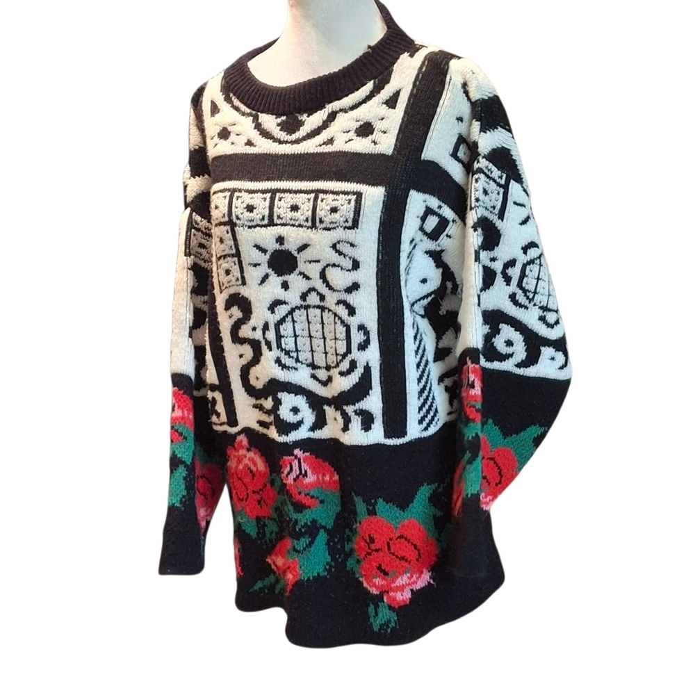 Vis-A-Vis White Geometric Graphic Floral Red Roses Knit Sweater Women Size Small